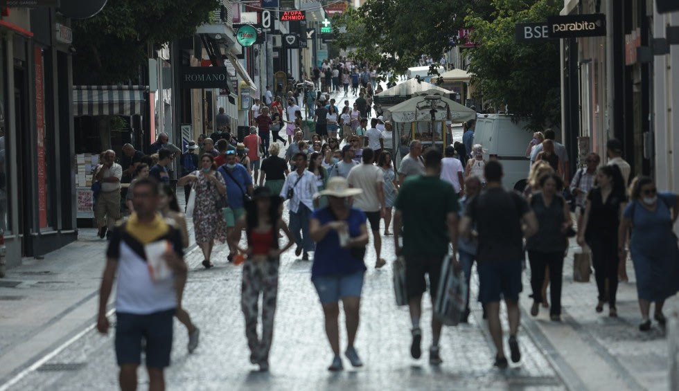 Ερμού: Αφγανός τοξικομανής έριξε γροθιά σε 20χρονη περαστική και την τραυμάτισε