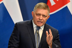 Ποιος είναι ο Σλοβάκος πρωθυπουργός Ρόμπερτ Φίτσο που πυροβολήθηκε