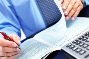 Φορολογικές δηλώσεις: Οι κωδικοί του Ε1 που «χαρίζουν» εκπτώσεις φόρου και απαλλαγές