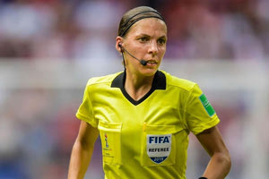 Η Γαλλίδα Φραπάρ σφυρίζει στον τελικό του Κυπέλλου