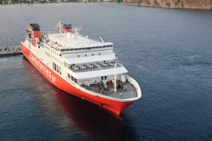 Ίος: Έξι μαθητές τραυματίστηκαν μετά από πτώση σε κυλιόμενες σκάλες πλοίου