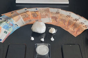 Χειροπέδες σε γνωστό επιχειρηματία τροφίμων για διακίνηση ναρκωτικών