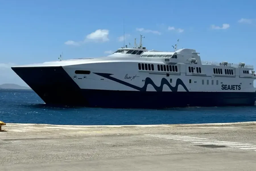 Απαγορεύτηκε ο απόπλους του «Power Jet» από το λιμάνι του Ηρακλείου