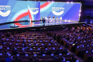 Κομισιον ντιμπέιτ