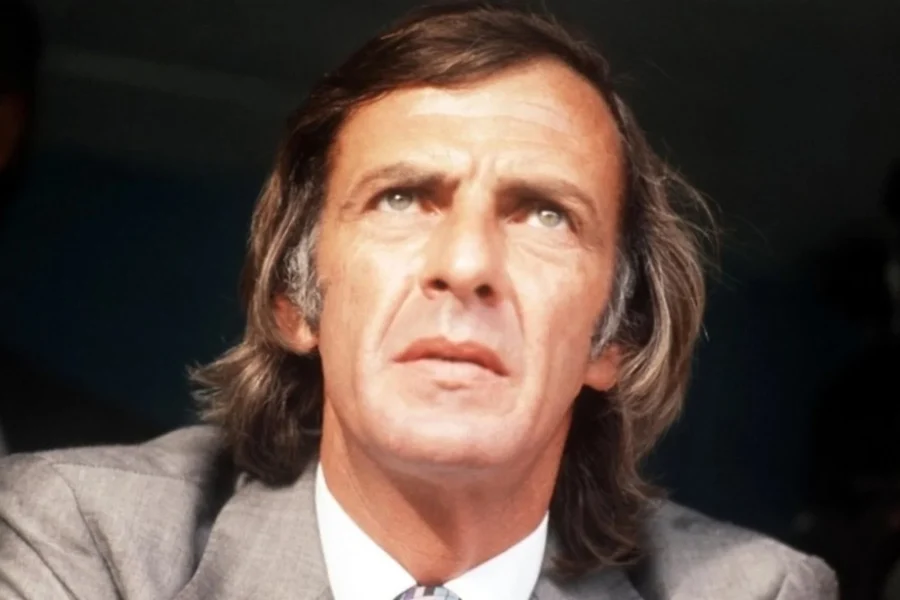 Θρήνος στο παγκόσμιο ποδόσφαιρο: Έφυγε ο Σέσαρ Λουίς Μενότι