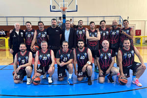 Με Σενετάκη ως παίκτη ξεκίνησε το πανελλήνιο μπάσκετ μηχανικών στο Ηράκλειο(φωτο)