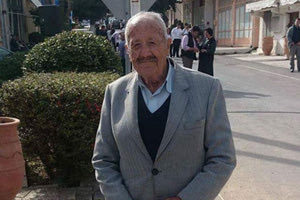 Κίτρινο γιλέκο, μπλε ελβιέλες και λαϊκή σοφία