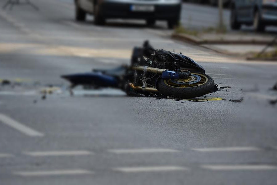 Νεκρός 25χρονος οδηγός δικύκλου σε τροχαίο