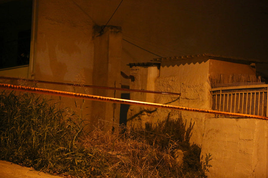 Νίκαια: Ανατροπή στην επίθεση με μαχαίρι – Αυτοτραυματίστηκε η 57χρονη, λέει ο ιατροδικαστής