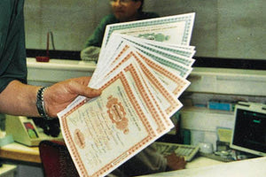 Για νέο ομόλογο βγαίνει στις αγορές το ελληνικό Δημόσιο