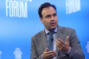 Παπαστεργίου: 6.500 παραλίες στη νέα εφαρμογή καταγγελιών Mycoast.gov.gr