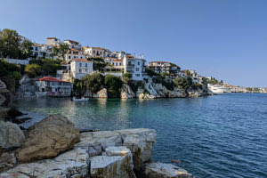 Σκιάθος: Ζητούν από γιατρούς που υπηρετούν στο κέντρο υγείας 2.500 ευρώ τον μήνα για στέγη