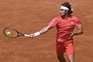 Στο ύψος του ο Τσιτσιπάς, νίκησε τον Νόρι