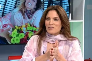 Η Μαίρη Συνατσάκη απαντά στον Ηλία Ψινάκη: «Τι παλαιολιθικό στερεοτυπικό»