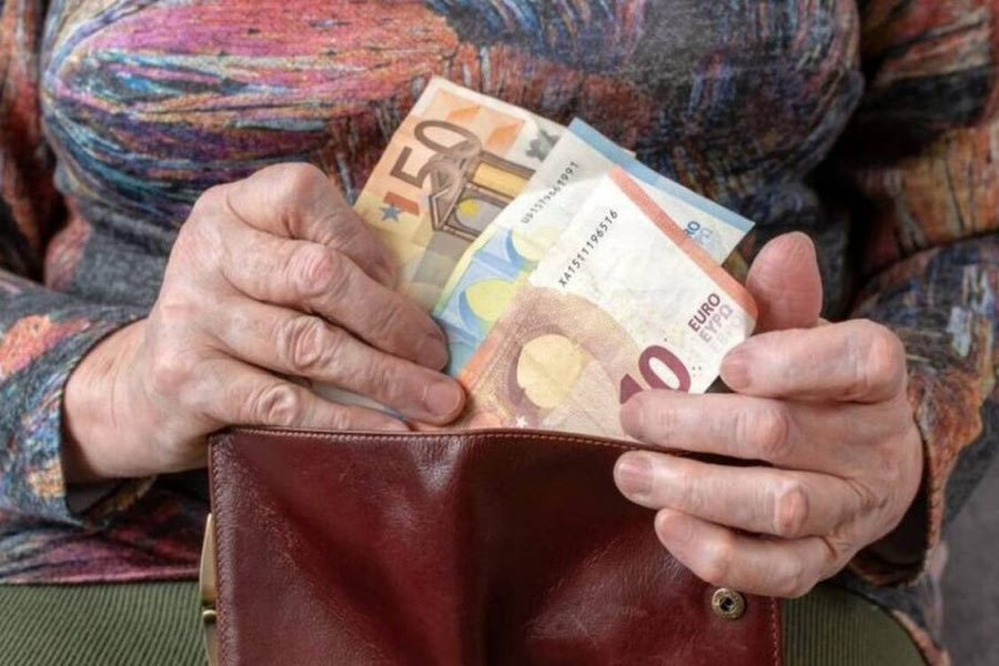 Συντάξεις Ιουνίου: Πότε καταβάλλονται από τον ΕΦΚΑ
