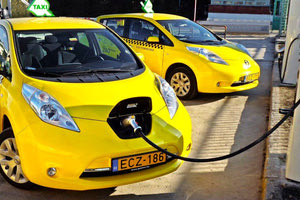 «Πράσινα Ταξί»: Επιδότηση για αγορά ηλεκτρικών ταξί σε 13 δικαιούχους