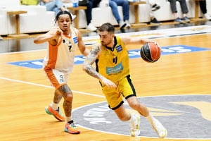 «Ξέρανε» τον Προμηθέα με το buzzer beater της χρονιάς ο Τολιόπουλος-Δείτε το απίστευτο σουτ