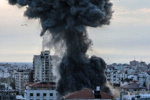 Γάζα: Συνεχίζονται οι σφοδροί βομβαρδισμοί του Ισραήλ – Νέα έκκληση Μπάιντεν για κατάπαυση του πυρός