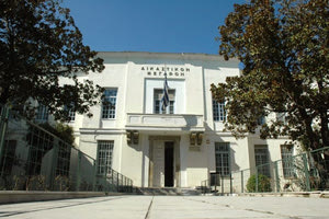 Σερβιτόρος μαχαίρωσε το αφεντικό του στη Σκιάθο