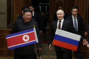 Θερμή υποδοχή του Πούτιν στη Βόρεια Κορέα και μηνύματα κατά της Δύσης