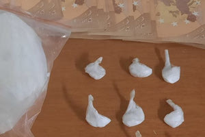 Προμηθεύονταν τα ναρκωτικά και τα… έσπρωχναν σε χρήστες στο Ηράκλειο