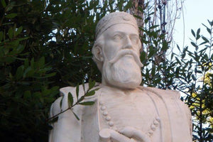 Ο θάνατος του Δασκαλογιάννη: “Εις την Πλατείαν των Τριών Καμαρών εκδέροντες αυτόν ζώντα…”