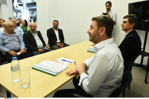 Η πολύωρη συνεδρίαση, οι σφοδρές επικρίσεις και οι “Πόντιοι Πιλάτοι” του Νίκου Ανδρουλάκη