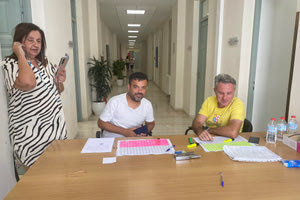 Στην Περιφέρεια ακόμα… περιμένουν 4 σάκους με ψηφοδέλτια!