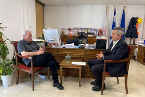 Συνάντηση του Δημάρχου Ηρακλείου με τον Χάρη Μαμουλάκη