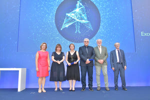 Ιστορική βράβευση σε μια λαμπερή βραδιά για τον Νεκτάριο Ταβερναράκη