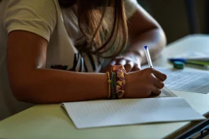 Θέματα Πανελληνίων 2024 ΕΠΑΛ: Τι έπεσε σε Ηλεκτροτεχνία 2, Αρχιτεκτονικό σχέδιο, Ναυτικό Δίκαιο και Ιστορία Σύγχρονης Τέχνης