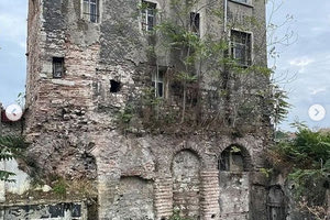 Το μεγαλείο της Αρχιτεκτονικής: Σε ένα κτήριο 3 αυτοκρατορίες και μια…δημοκρατία!