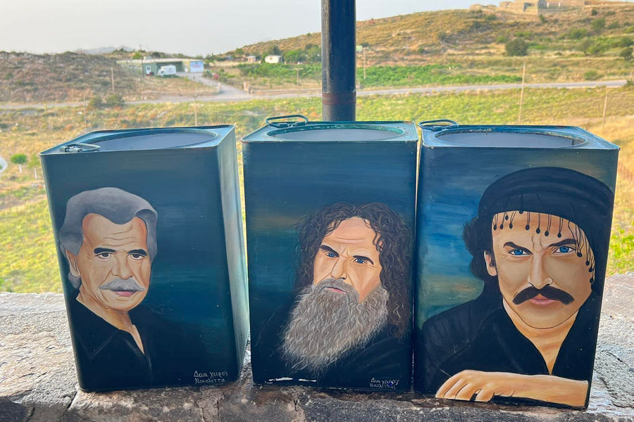 Οι προσωπογραφίες των Ξυλούρη, Σκουλά, Ψαραντώνη, Μαρτσάκη και η «Κυκλική Οικονομία» στα Ανώγεια