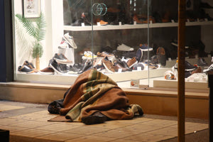 Hράκλειο: Θλίψη και συγκίνηση έχει προκαλέσει ο θάνατος του 67χρονου άστεγου