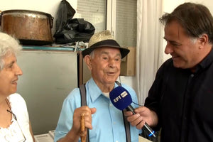 Ο 99χρονος ψηφοφόρος καλεί τους νέους να προσέλθουν στις κάλπες