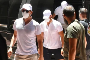 Ύδρα: Στον εισαγγελέα τα 13 μέλη του πληρώματος του «Περσεφόνη» για τη φωτιά από τα πυροτεχνήματα