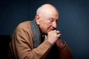 Γαλλία: Ο Εντγκάρ Μορέν εξέδωσε στα 102 του ένα μυθιστόρημα της νιότης του