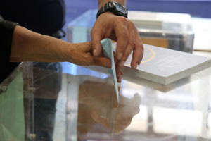 Οpinion Poll: Πέφτει κάτω από το 30% η Νέα Δημοκρατία