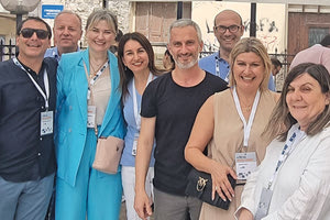 Ξεκινούν παζάρια για τη Διοίκηση