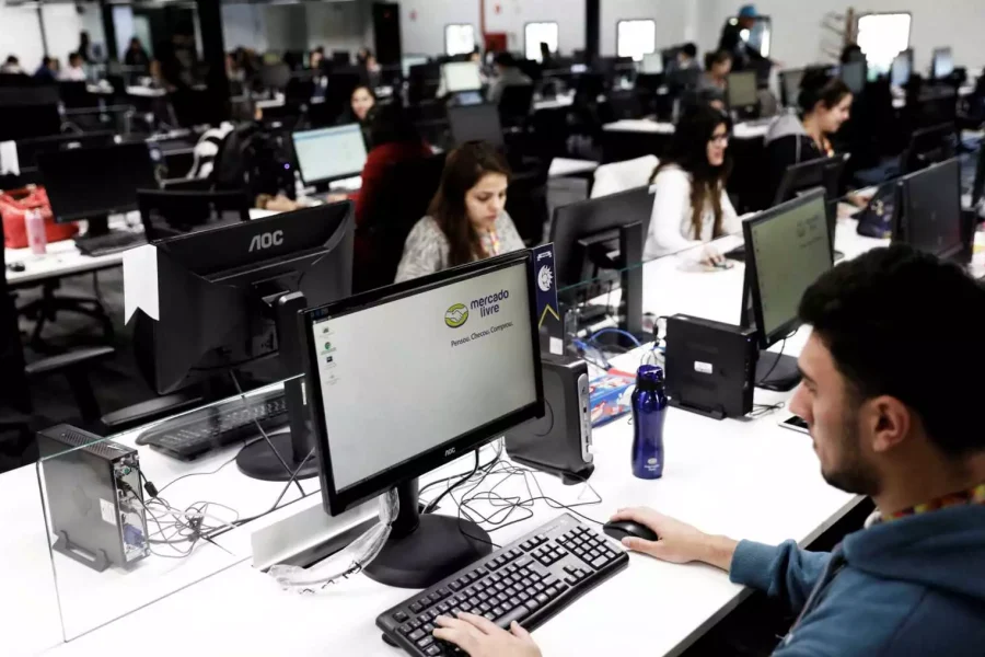 ΔΥΠΑ: Έρχεται πρόγραμμα 7μηνης επιδότησης απασχόλησης για νέους έως 29 ετών
