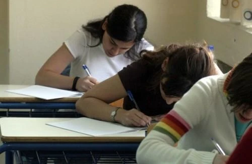Μαθητές Γυμνασίου θα ξαναγράψουν εξετάσεις στα Αρχαία – Καθηγητής έδωσε θέματα εκτός ύλης