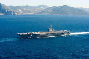 Ερυθρά Θάλασσα: Οι Χούθι ισχυρίζονται ότι έπληξαν το αμερικανικό αεροπλανοφόρο Eisenhower