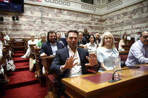 Οι άνθρωποι του Στέφανου μιλούν για…πραξικόπημα!