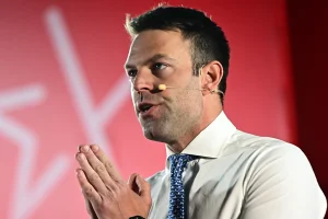 Κασσελάκης κατα ΜΜΕ και Τσίπρα: «Δεν υπάρχουν τοτέμ, δεν θέλουμε σωτήρες»