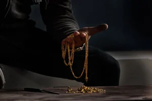 Συνελήφθησαν οι «μπουκαδόροι» με την χρυσή λεία – βρέθηκε μεγάλο μέρος των κλεμμένων