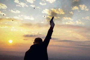 Συνελήφθη 47χρονος αλλά αρνήθηκε να πει στους αστυνομικούς ποιος έριχνε τις μπαλωθιές σε κοινωνική εκδήλωση