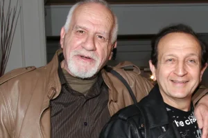 Πέθανε ο ηθοποιός Κωστής Νομικός -«Βρέθηκε αναίσθητος στον δρόμο», λέει ο Σπύρος Μπιμπίλας