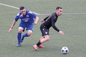 Μπαράζ ανανεώσεων στον ΑΟΤ