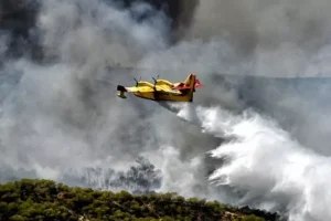 Πολύ υψηλός κίνδυνος πυρκαγιάς για αύριο Τετάρτη – Οι «πορτοκαλί» περιοχές