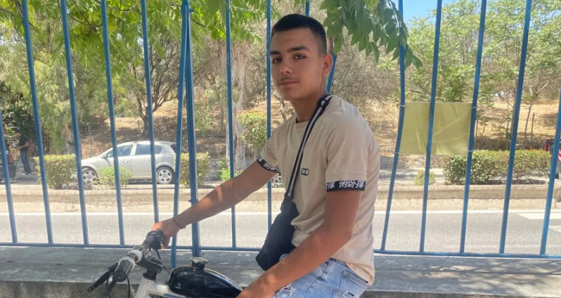 Ο 15χρονος Παντελής με μόλις 200 ευρώ έκανε το ποδήλατό του μηχανάκι!